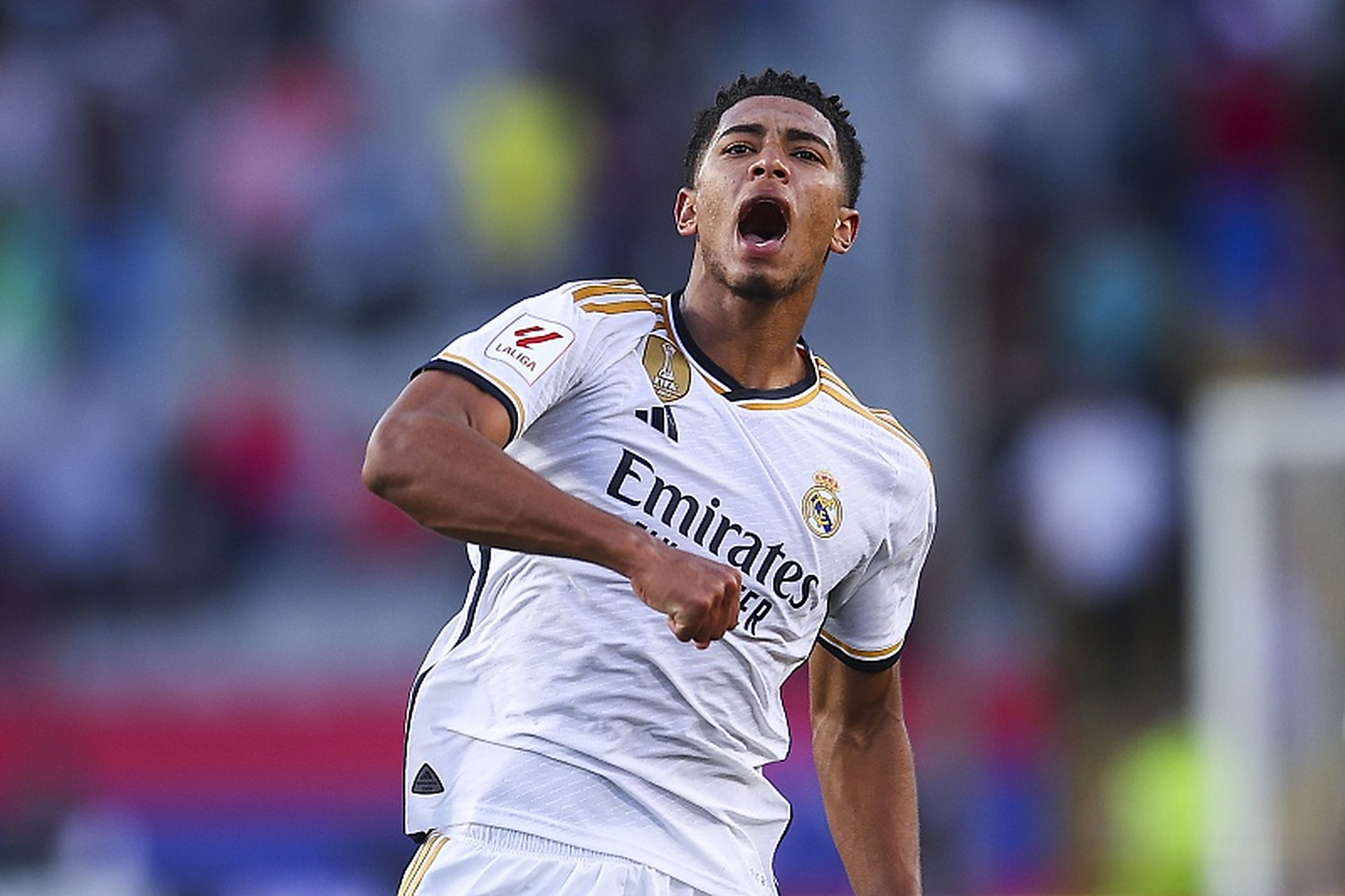 二飞虽退但接班人已到！王洪泽CBA俱乐部杯场均10.3分5.3板2.3助（二飞退役接班人上线：王洪泽在CBA俱乐部杯场均10.3分5.3篮板2.3助攻）