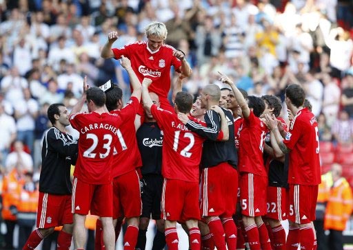 延续火热状态！陈盈骏半场7中6贡献13分2断（火力不减！陈盈骏半场7投6中砍下13分并送2次抢断）